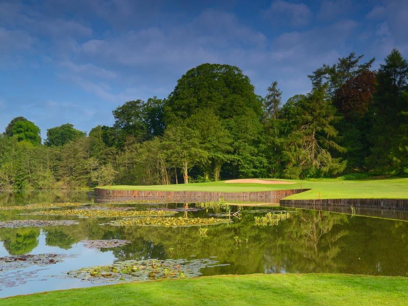 Headingley Golf club,golf course, huge bunker, trees, holidays in north england, vacatioan and golf