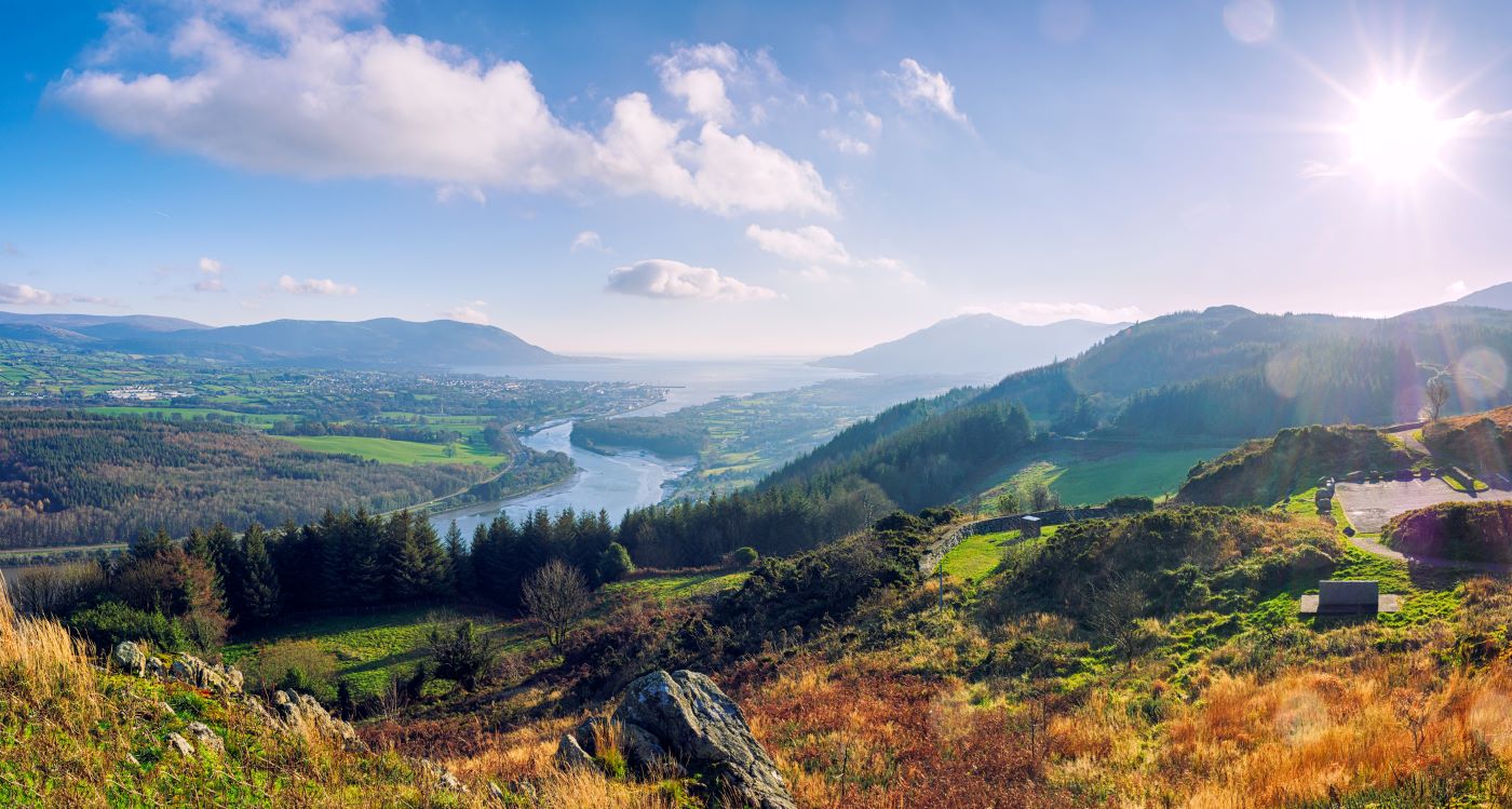 golf course, golfers, golf car, hilly fairway, golf vacation, holidays in north england