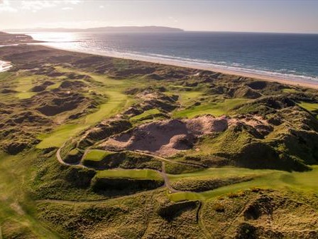 Alwoodey Golf club, golf course, hilly fairway, forest, holidays in england, vacation in north england