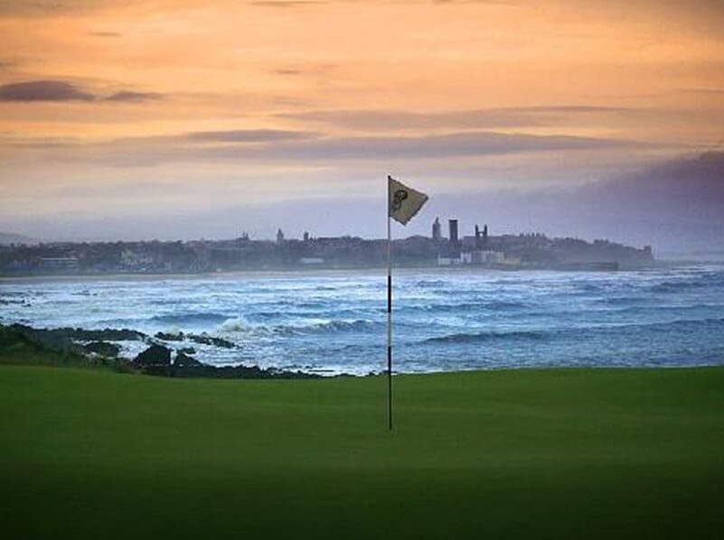 St. Andrews Links,golf course, flag, ocean, fairways, sun set, golf vacations, holidays in scotland